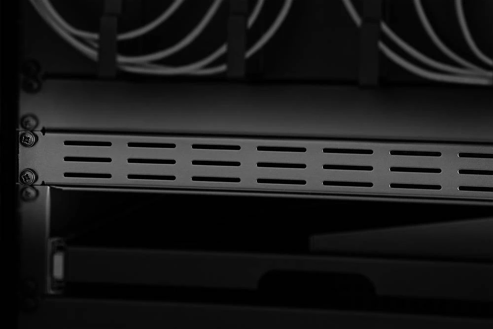 19  Slijepi poklopac za mrežni ormar 1 U Renkforce RF-3429458 Crna slika