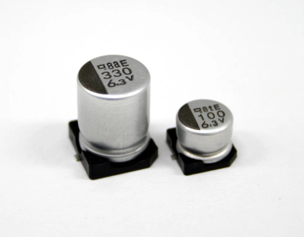 Elektrolitski kondenzator SMD 100 µF 50 V 20 % (promjer x D) 8 mm x 10 mm Europe ChemiCon EMVY500ADA101MHA0G 500 kom. slika
