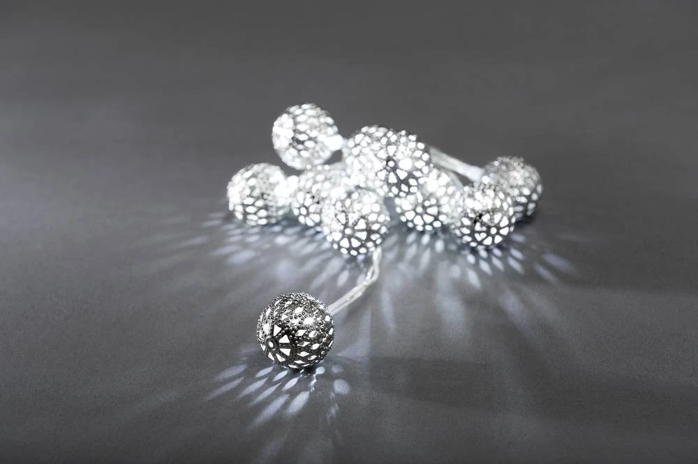 Svjetleći LED lanci Svjetleći LED lanci sa kuglama na beterije za unutarnju primjenu 10 LED, hladno bijelo svjetlo Konstsmide 3188-303 slika