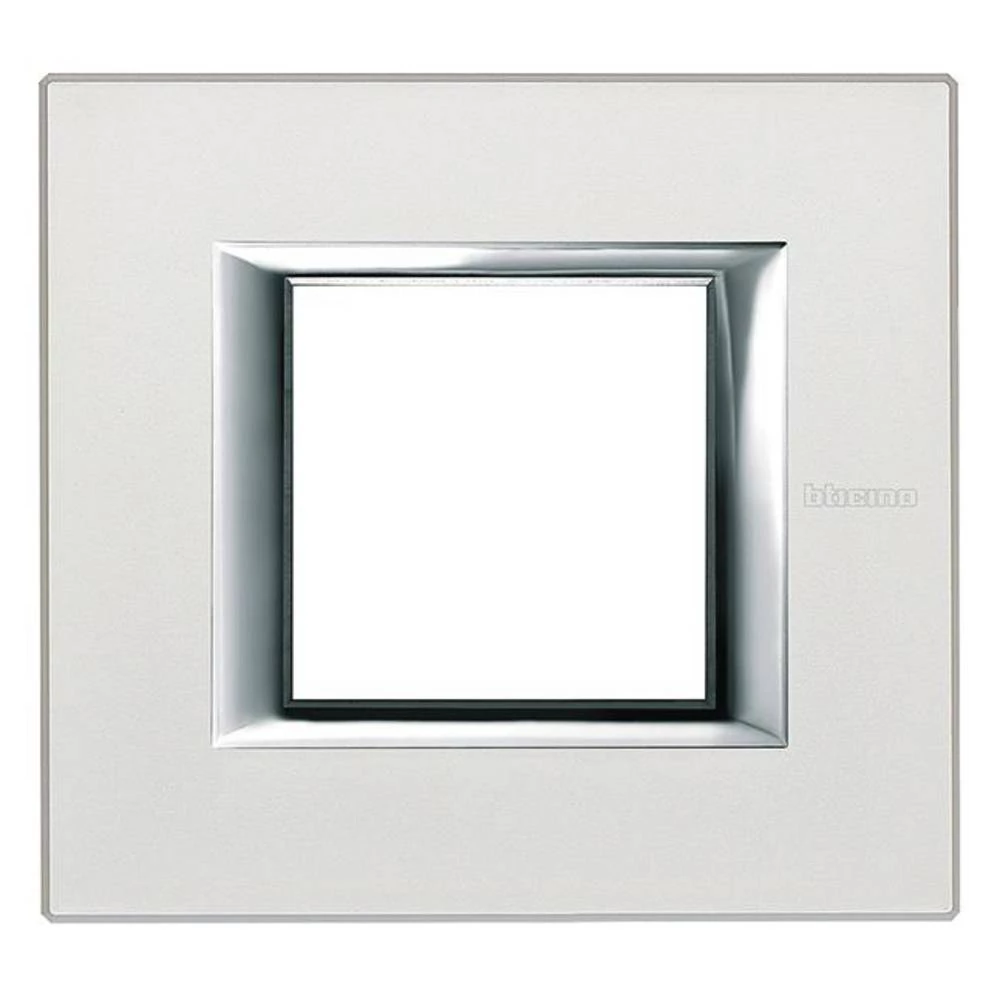 Legrand   okvir Axolute srebrna HA4802SAN slika