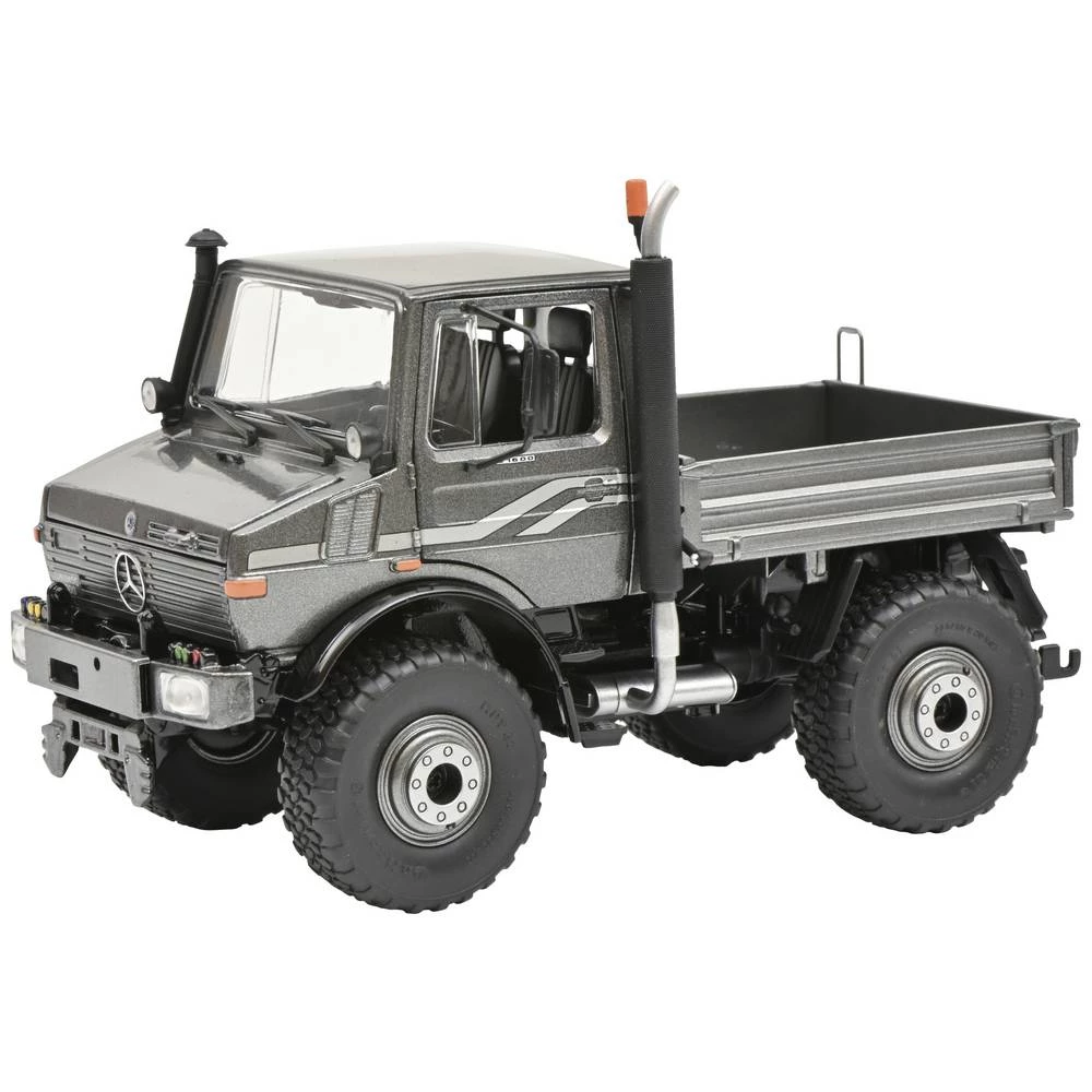 Schuco 450775300 pruga 1 Mercedes Benz Unimog U1600 slika