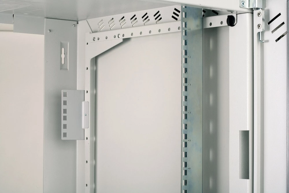 19 " Instalacijska oprema 2 U Schneider Electric NSYSSOPB Siva slika