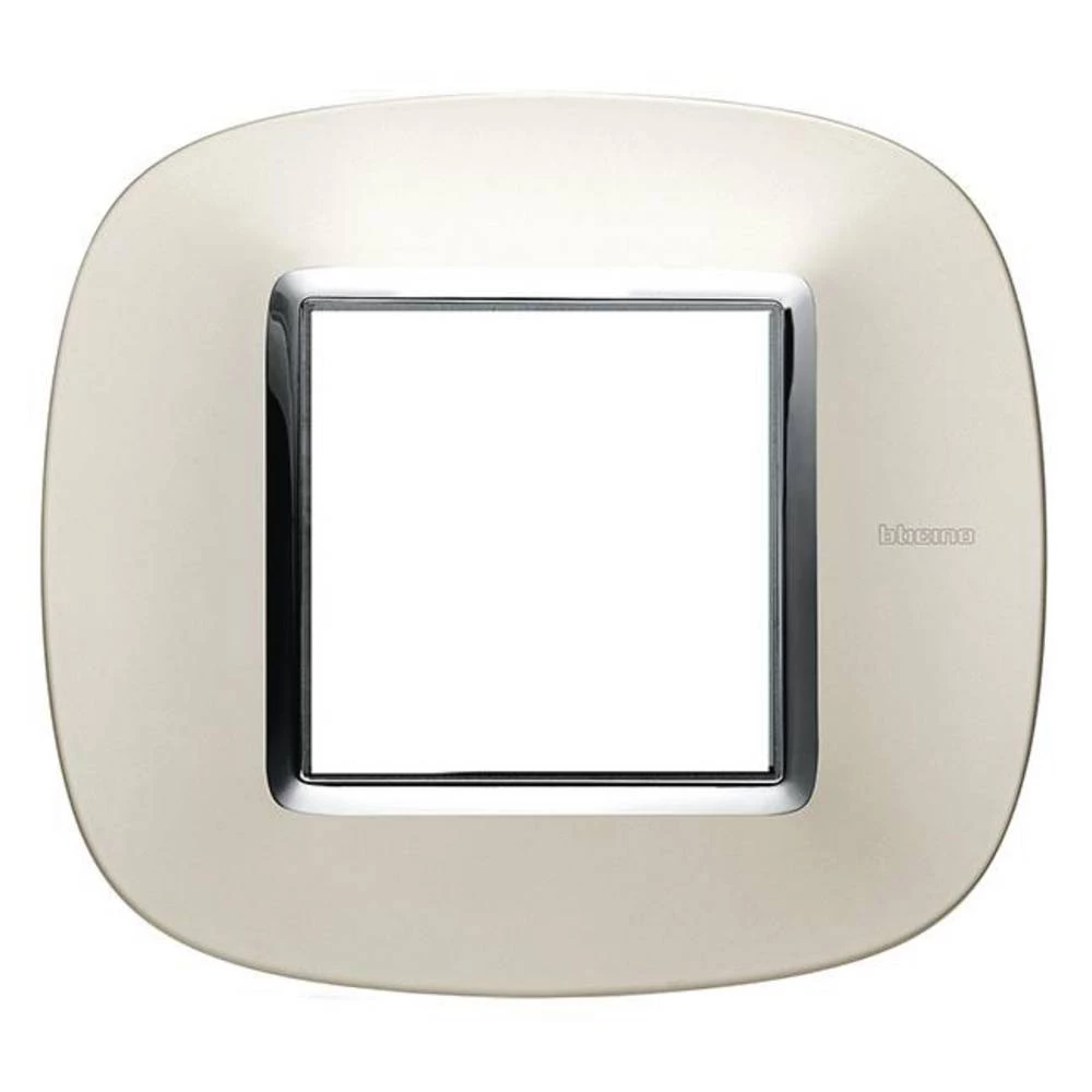 Legrand   okvir Axolute srebrna HB4802SAN slika