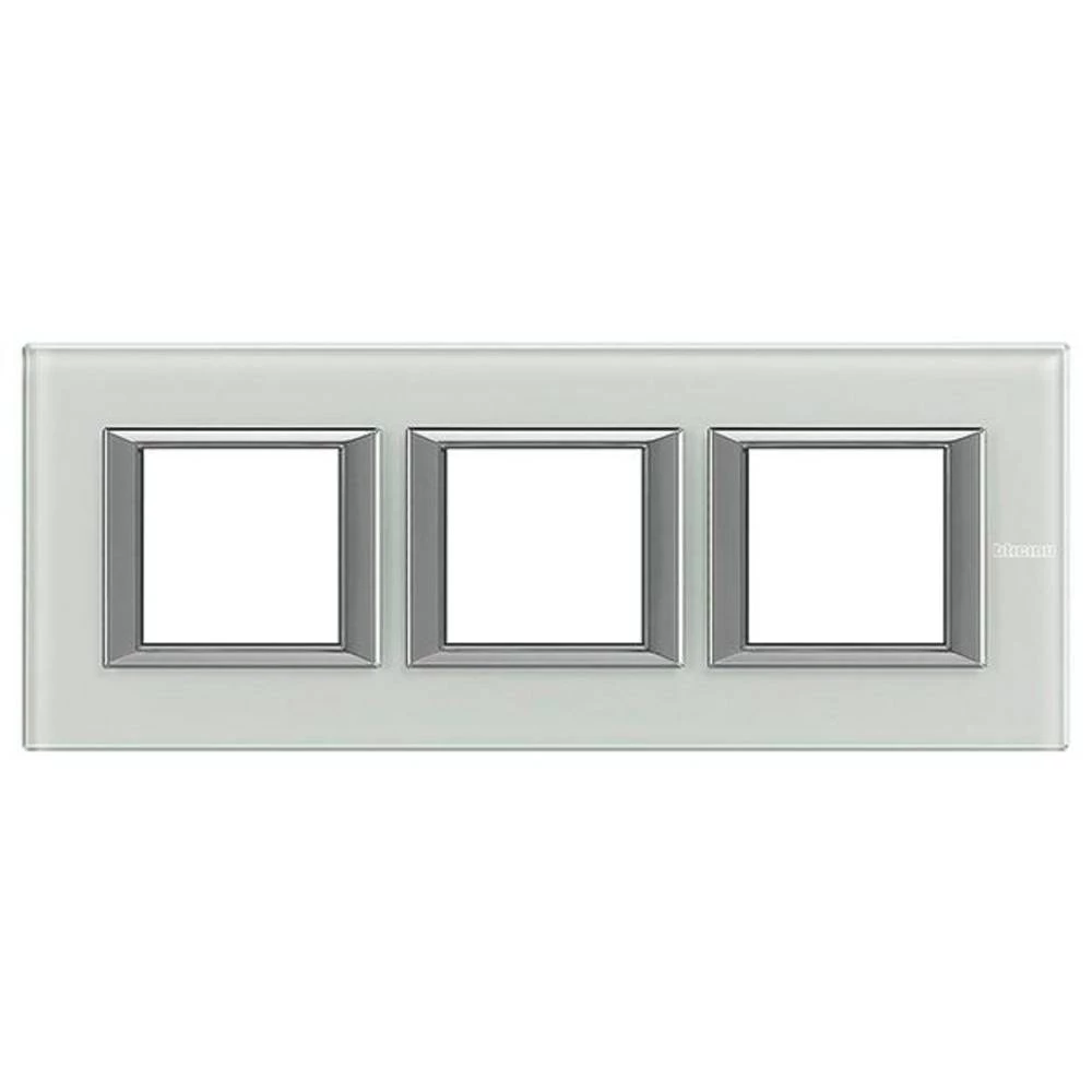 Legrand   okvir Axolute bijela HA4802M3HVSW slika