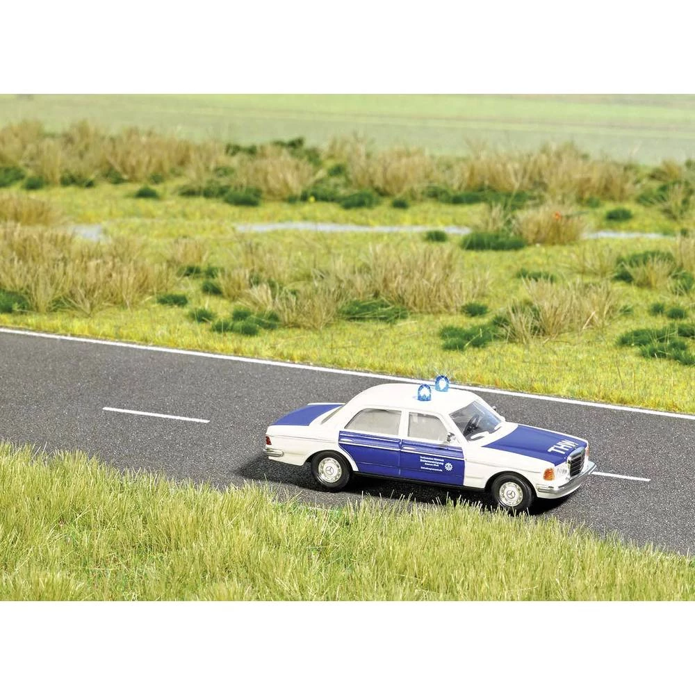 Busch 5592 H0 Mercedes Benz slika